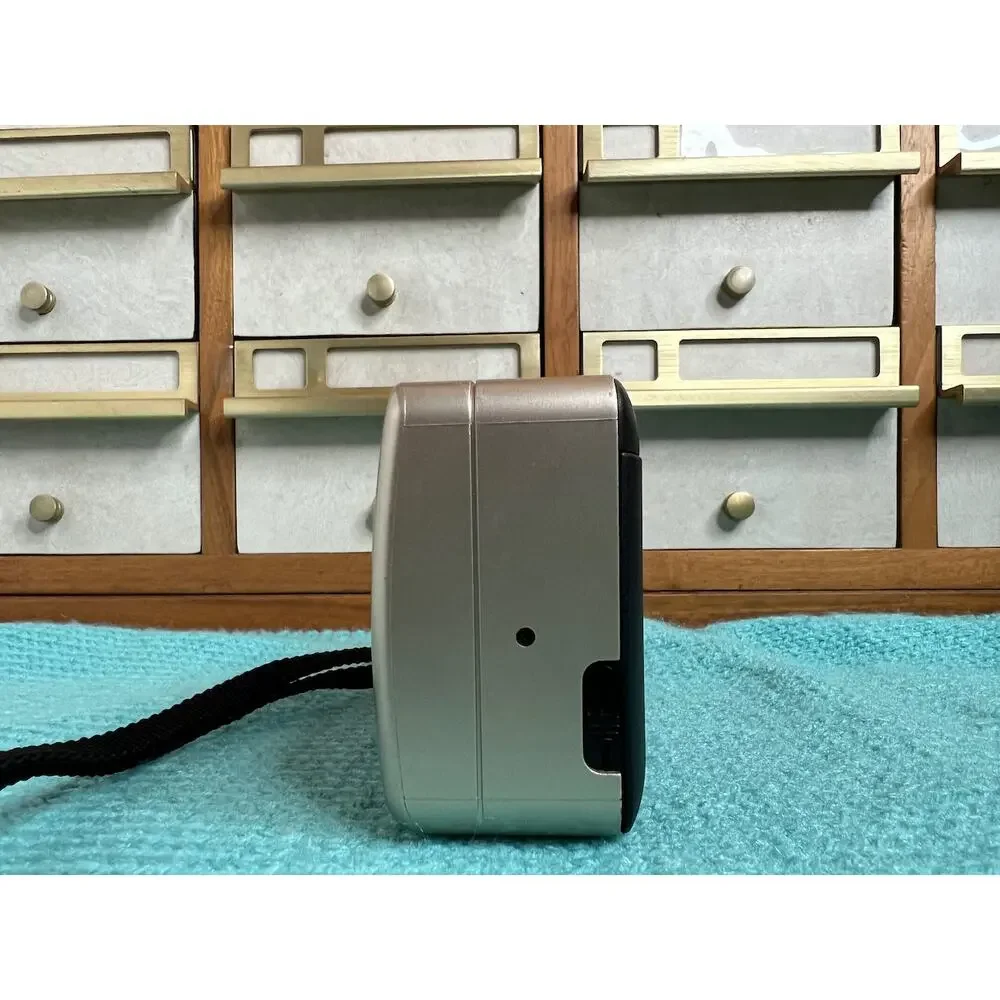 Bell & Howell BF-705 Big finder 35 point and shoot camera